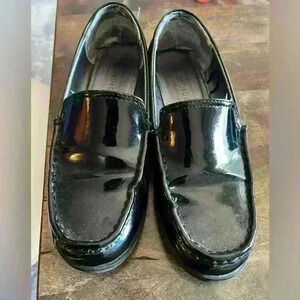 George Womens Size 7.5 black loafers